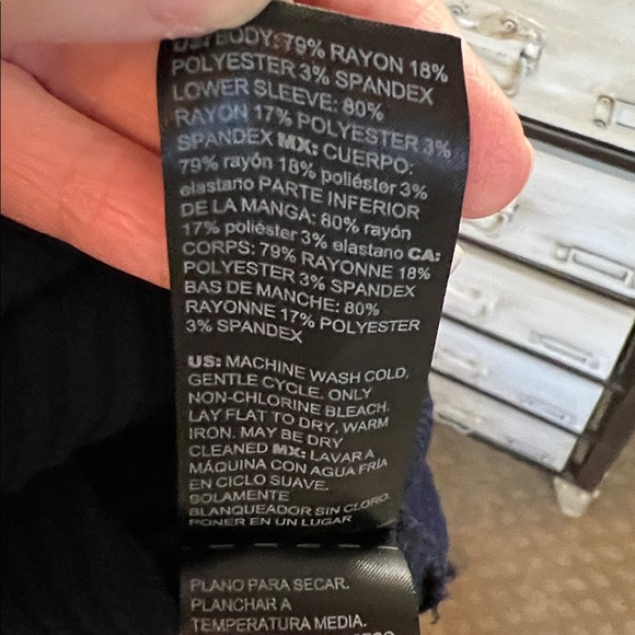 NEW White House Black Market Navy Blue Ribbed Dolman Tunic - Picture 7 of 7